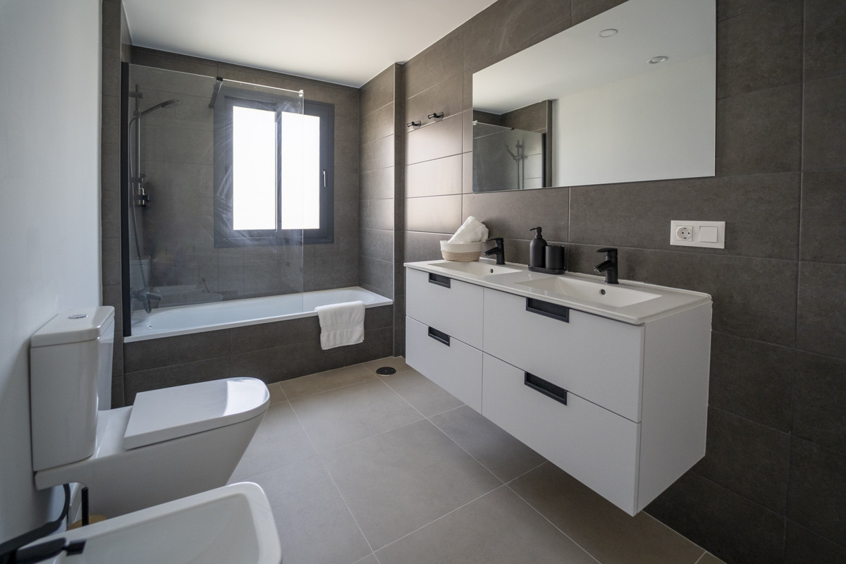 3 Bed Townhouse for sale in Cancelada Costa Del Sol, Málaga, Spain