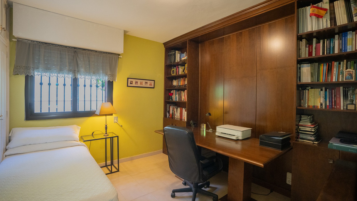 4 Bed Townhouse for sale in Marbella Costa Del Sol, Málaga, Spain