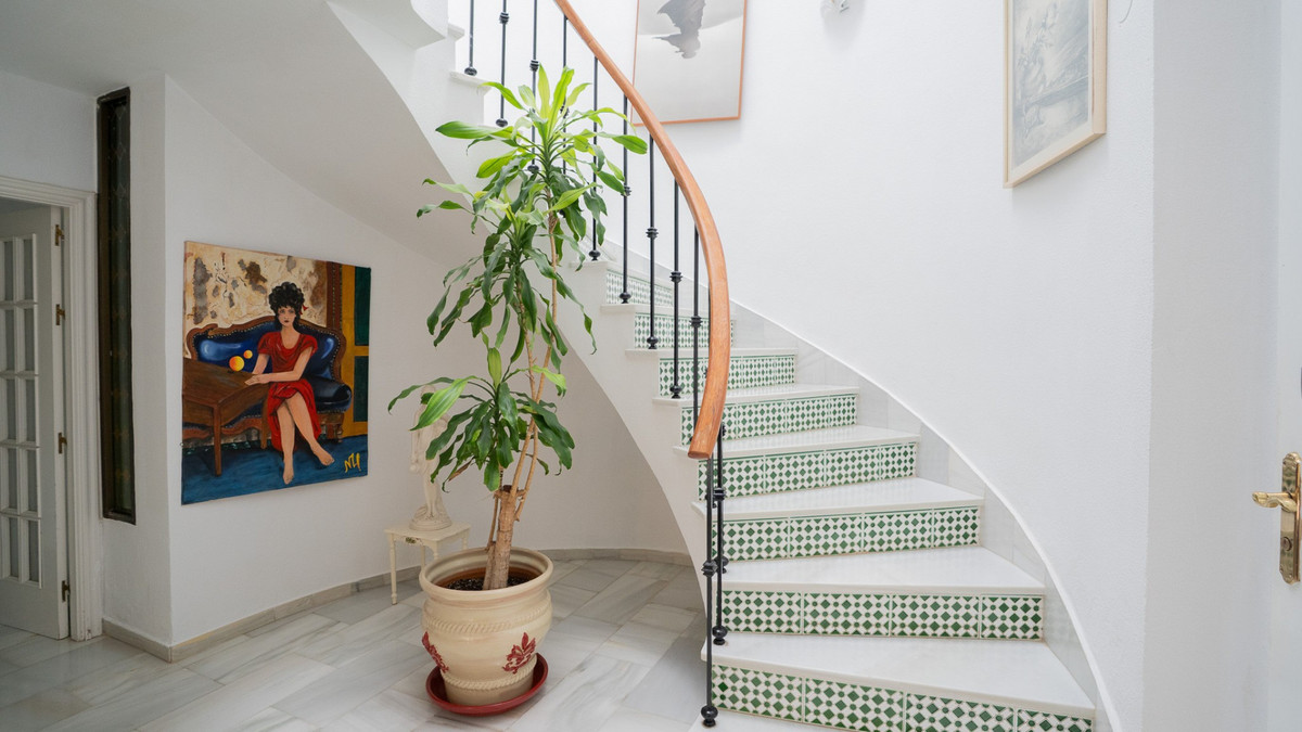 4 Bed Townhouse for sale in Marbella Costa Del Sol, Málaga, Spain