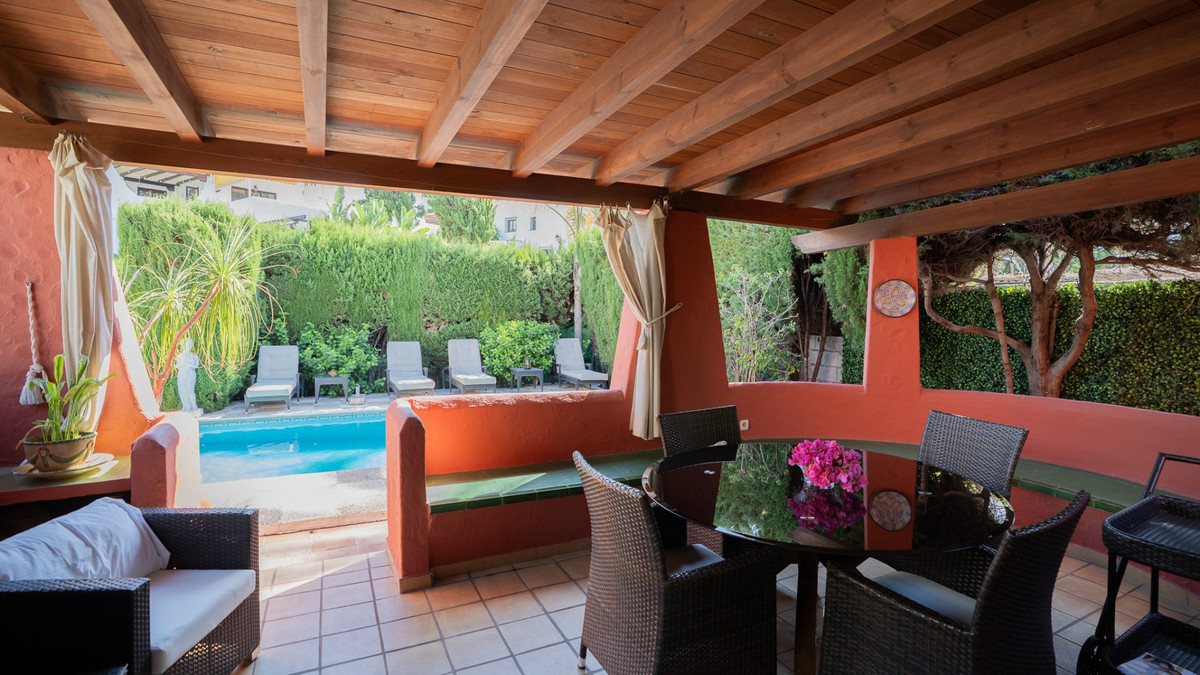 4 Bed Townhouse for sale in Marbella Costa Del Sol, Málaga, Spain