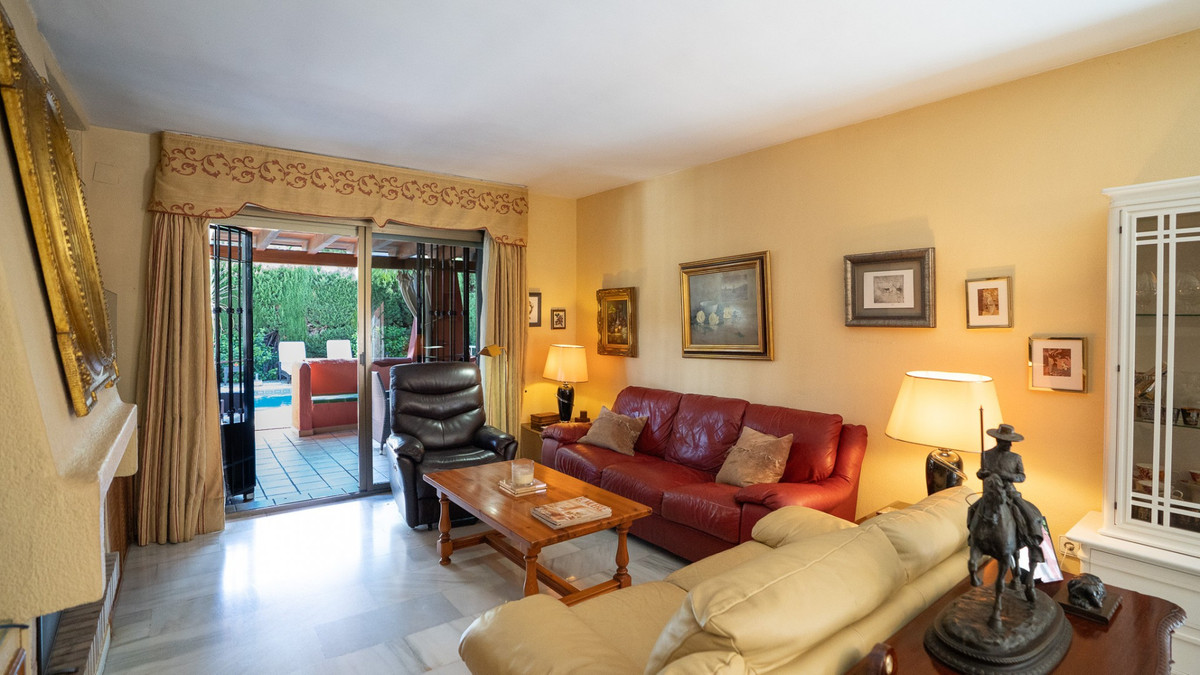 4 Bed Townhouse for sale in Marbella Costa Del Sol, Málaga, Spain
