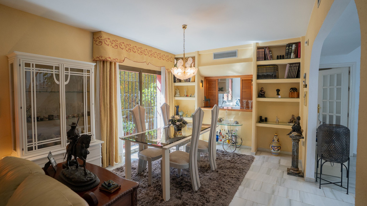 4 Bed Townhouse for sale in Marbella Costa Del Sol, Málaga, Spain
