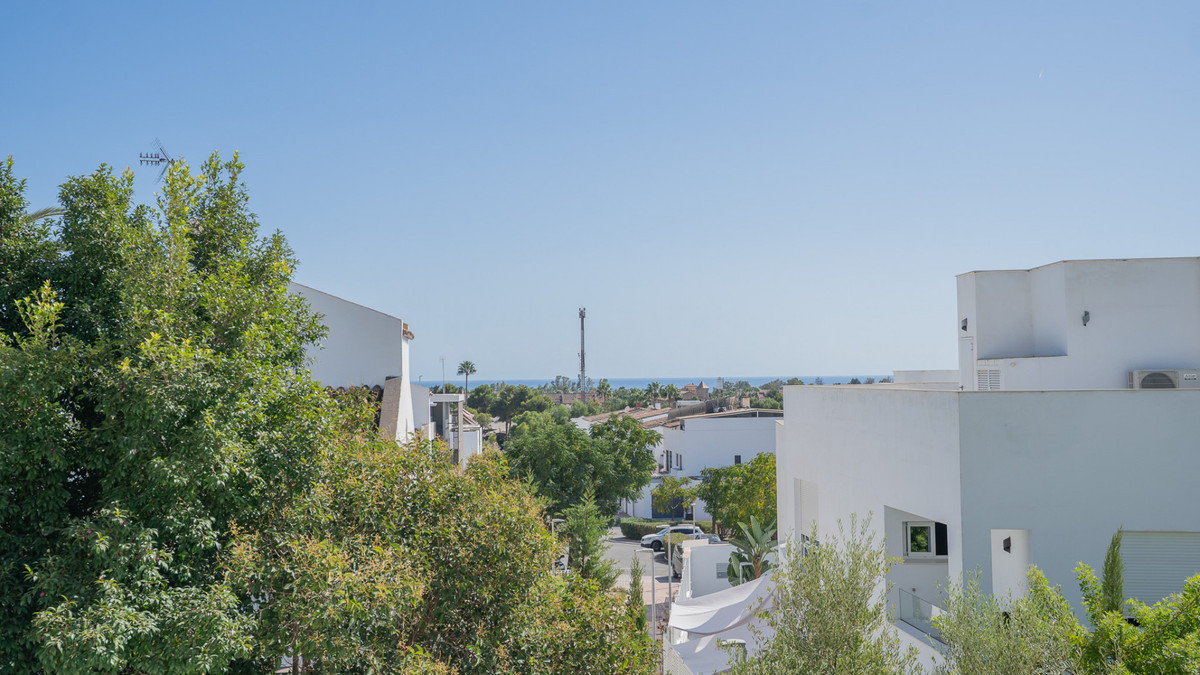 Se vende Apartamento Planta Media de 2 dormitorios en Costa Del Sol, Málaga, España