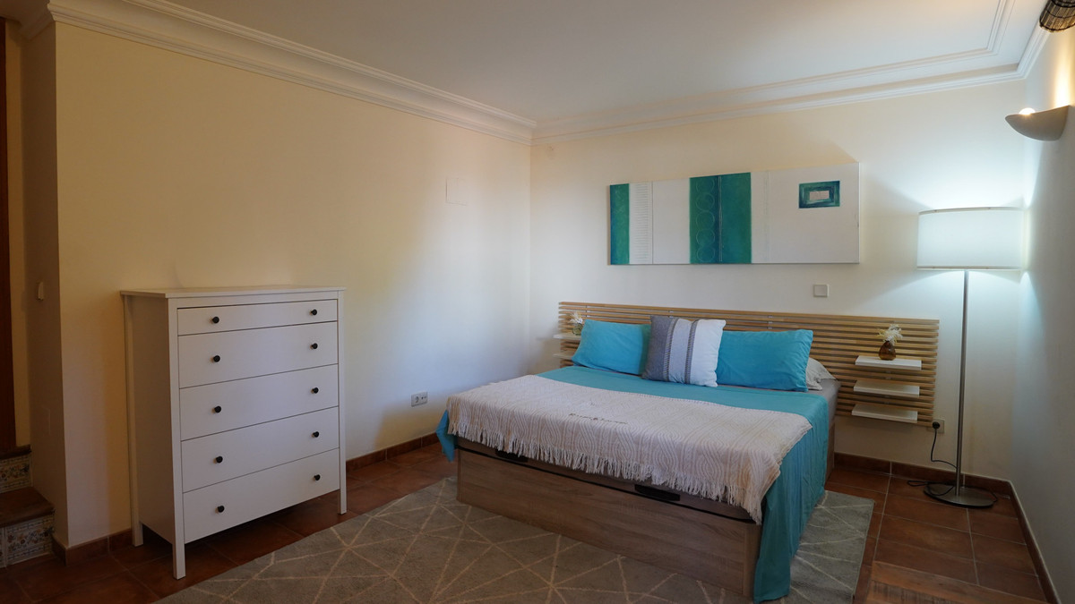 4 Bed Townhouse for sale in Nueva Andalucía Costa Del Sol, Málaga, Spain