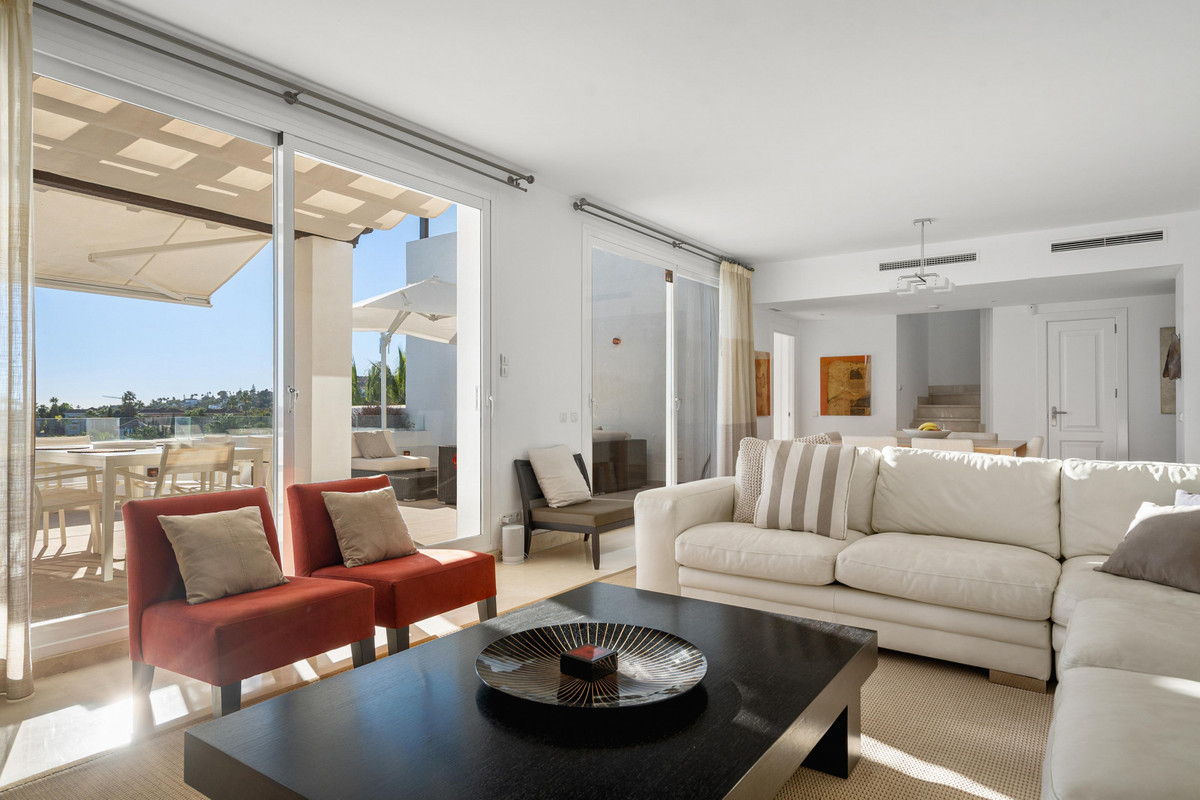 3 Bed Apartment for sale in Nueva Andalucía Costa Del Sol, Málaga, Spain