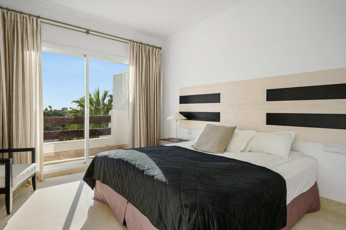 3 Bed Apartment for sale in Nueva Andalucía Costa Del Sol, Málaga, Spain