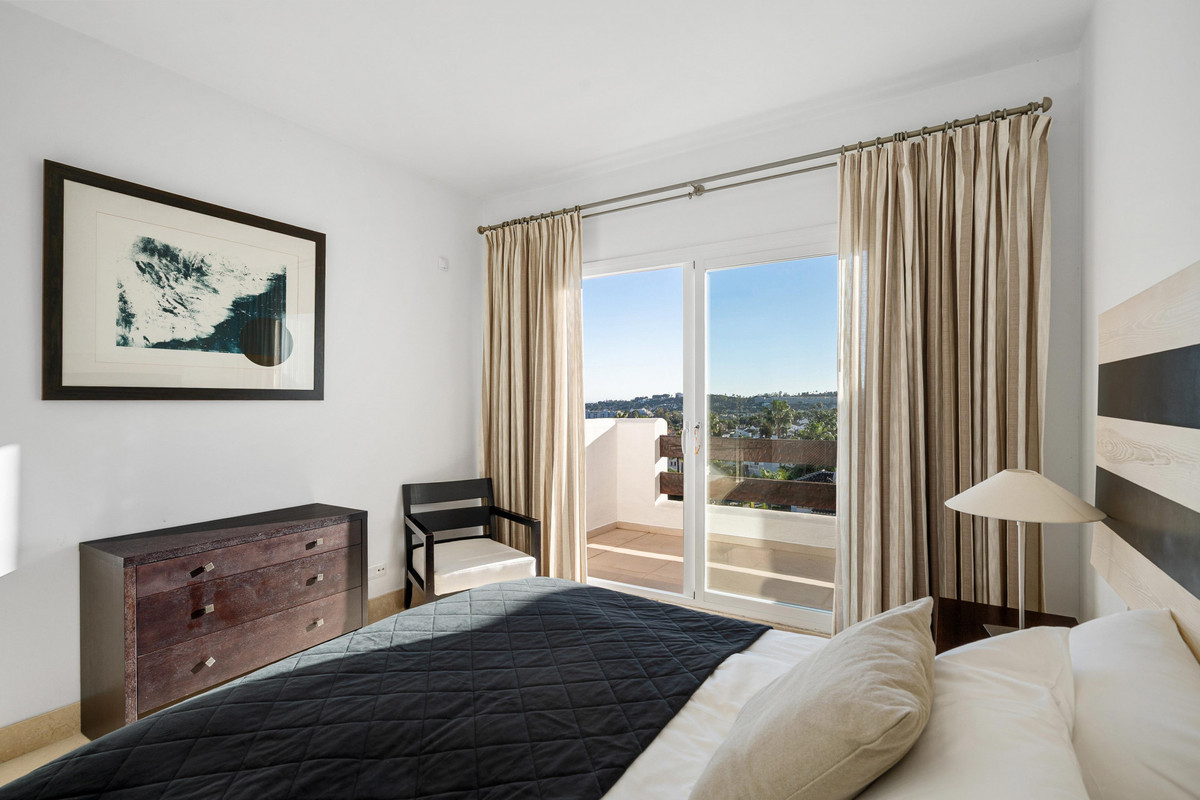 3 Bed Apartment for sale in Nueva Andalucía Costa Del Sol, Málaga, Spain