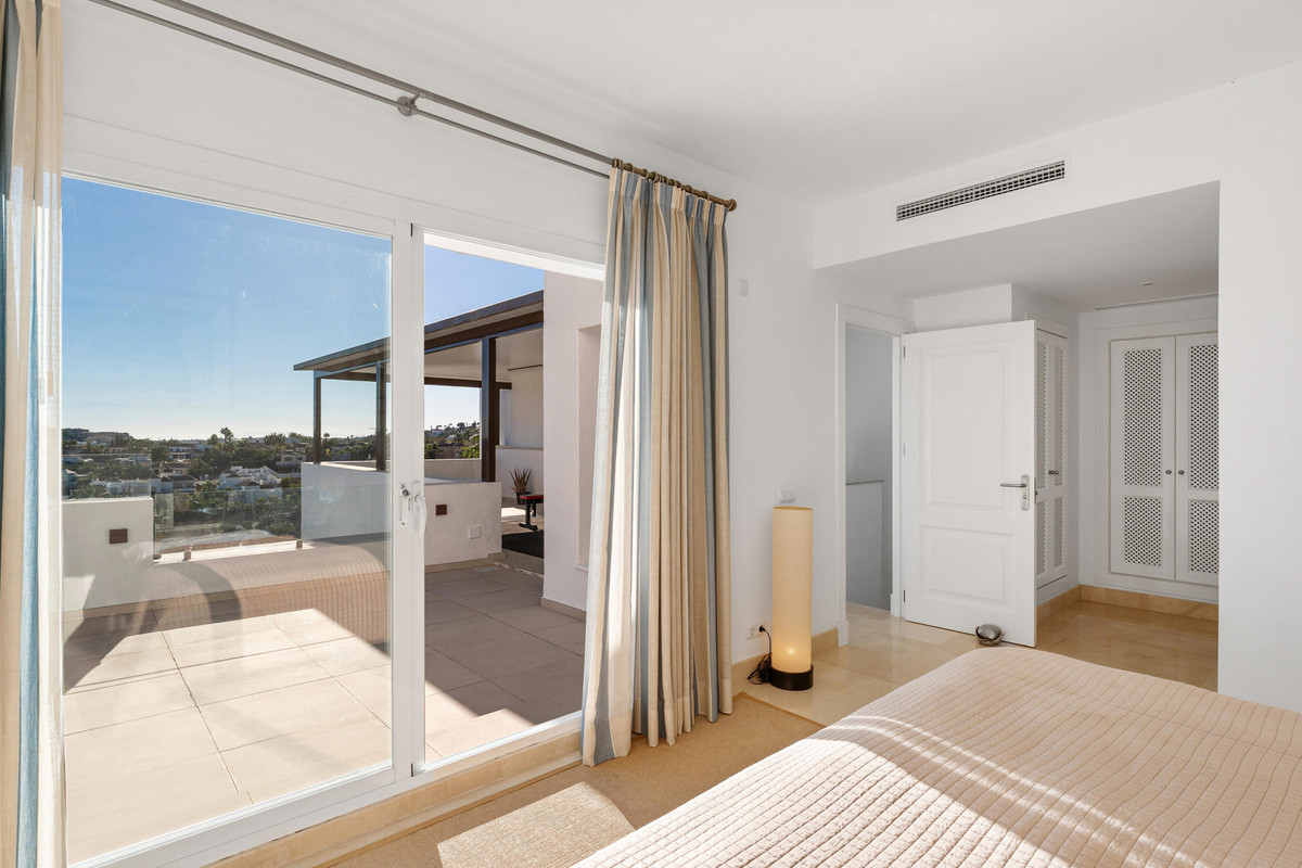 3 Bed Apartment for sale in Nueva Andalucía Costa Del Sol, Málaga, Spain