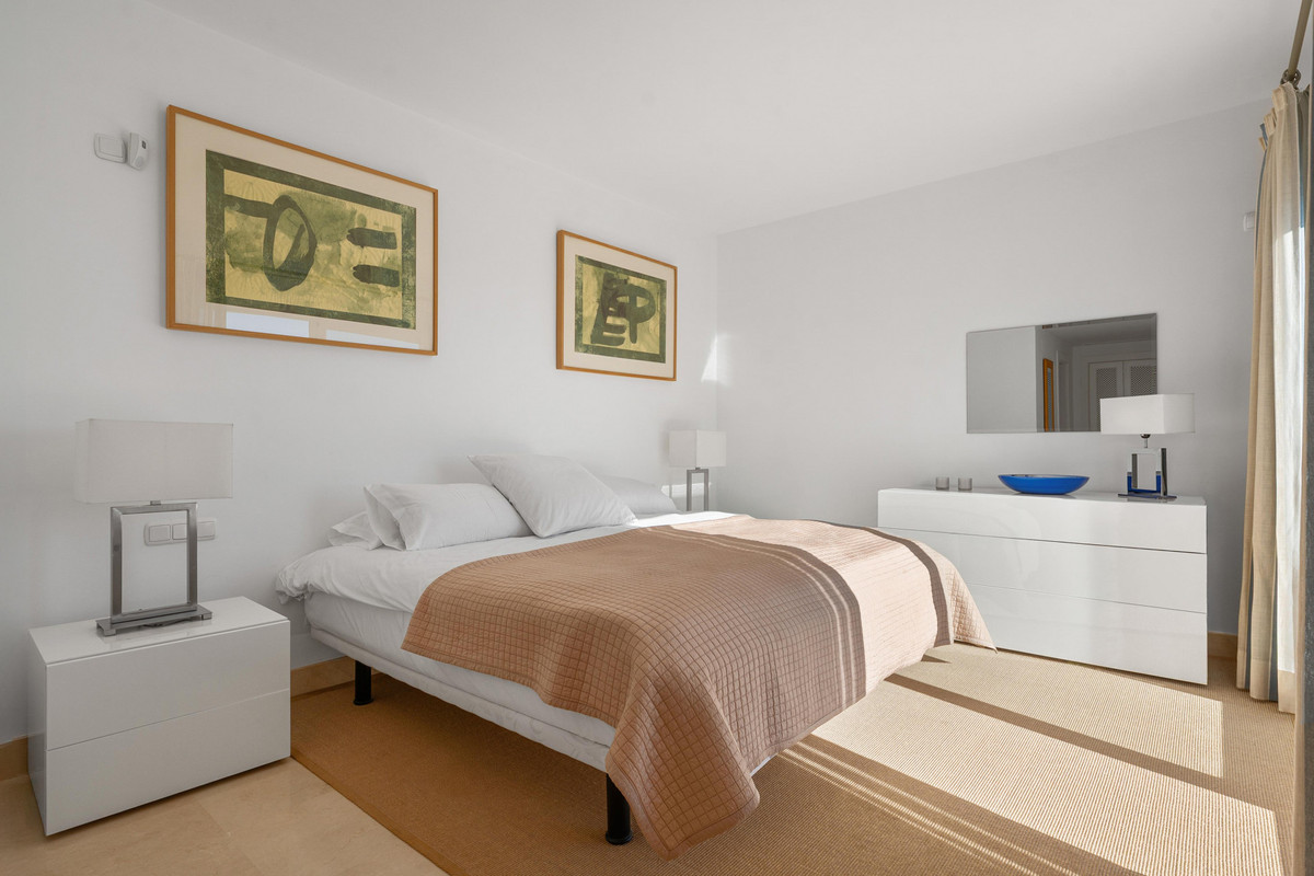 3 Bed Apartment for sale in Nueva Andalucía Costa Del Sol, Málaga, Spain