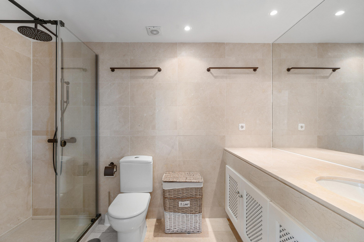 3 Bed Apartment for sale in Nueva Andalucía Costa Del Sol, Málaga, Spain