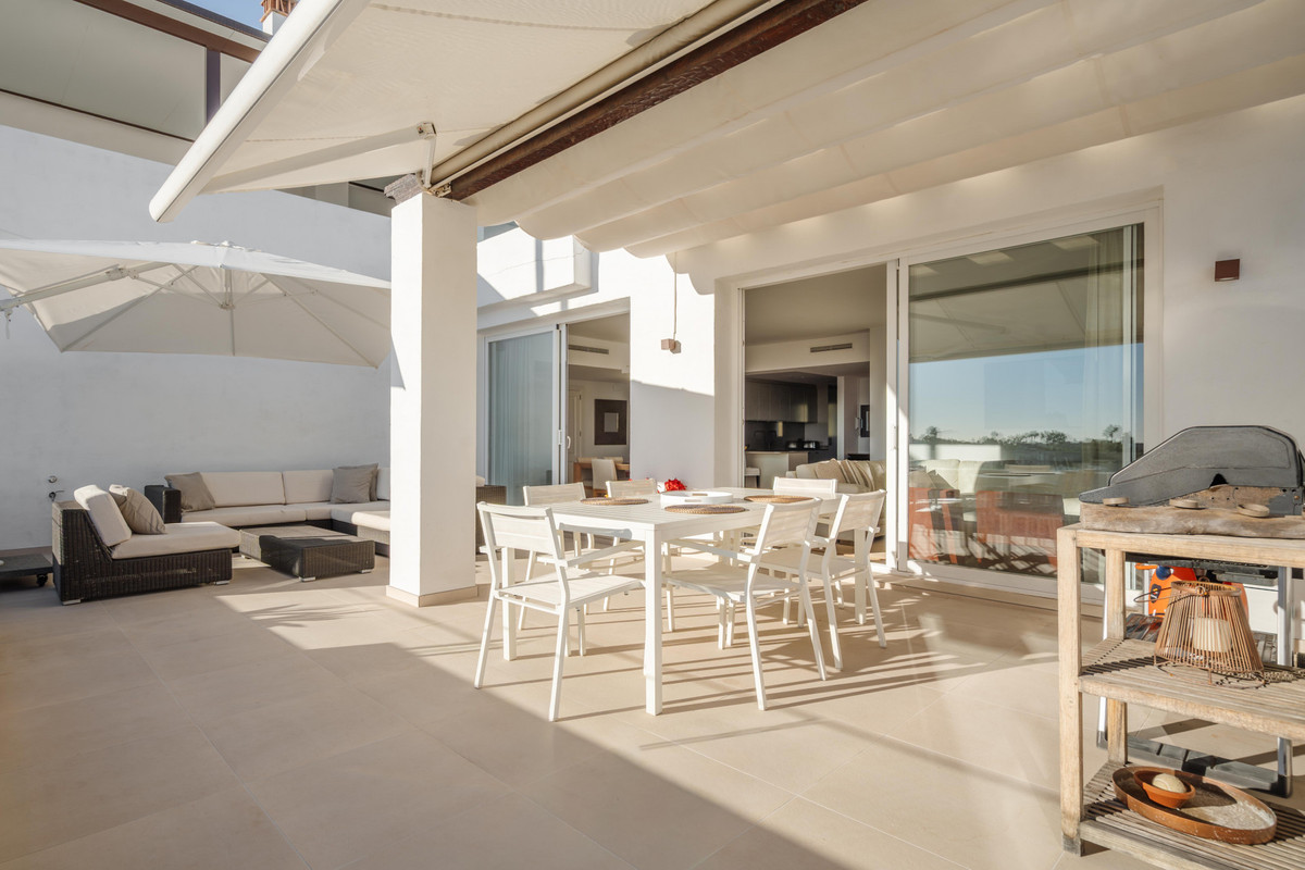 3 Bed Apartment for sale in Nueva Andalucía Costa Del Sol, Málaga, Spain