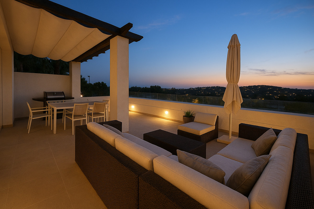 3 Bed Apartment for sale in Nueva Andalucía Costa Del Sol, Málaga, Spain