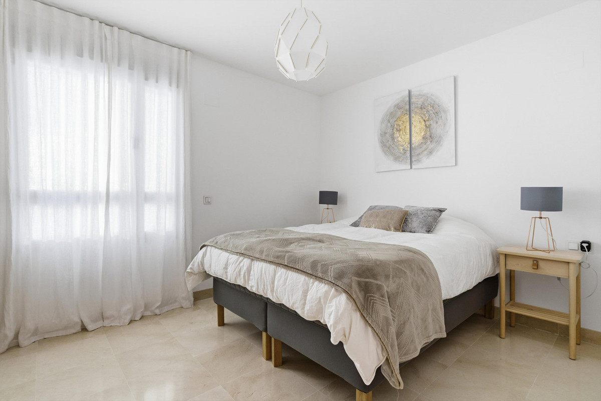 3 Bed Apartment for sale in Benahavís Costa Del Sol, Málaga, Spain