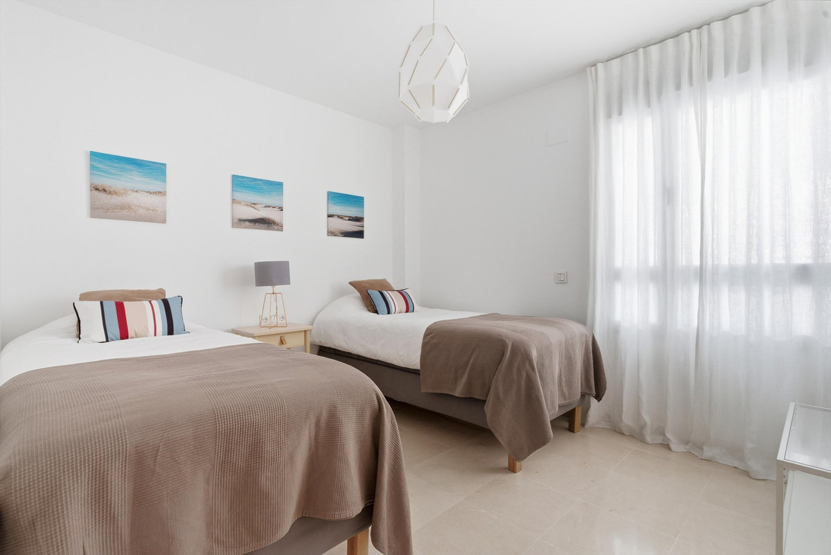 3 Bed Apartment for sale in Benahavís Costa Del Sol, Málaga, Spain