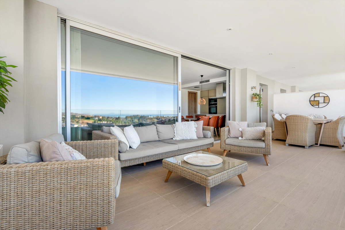 3 Bed Apartment for sale in Benahavís Costa Del Sol, Málaga, Spain