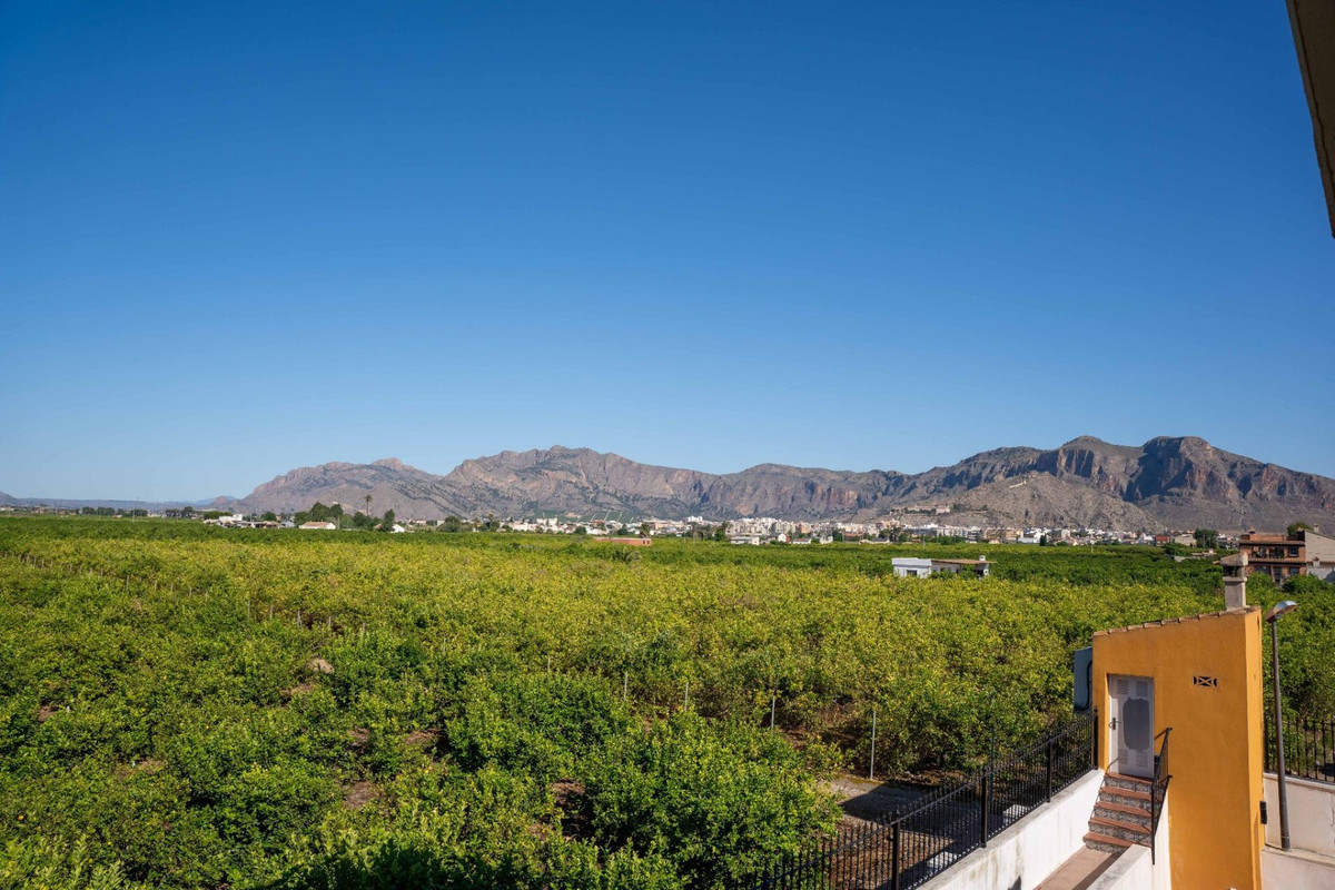 Se vende Villa - Chalet de 5 dormitorios en Costa Blanca, Alicante, España