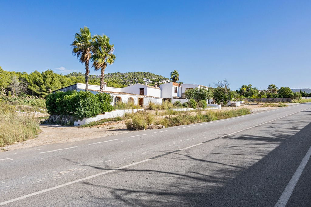 3 Bed Commercial unit for sale in Javea Costa Blanca, Alicante, Spain