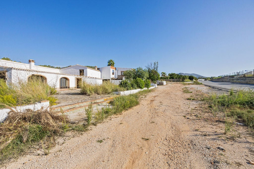 3 Bed Commercial unit for sale in Javea Costa Blanca, Alicante, Spain