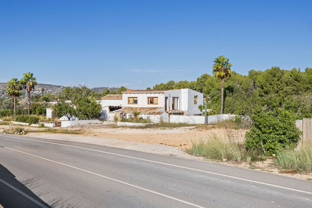 3 Bed Commercial unit for sale in Javea Costa Blanca, Alicante, Spain