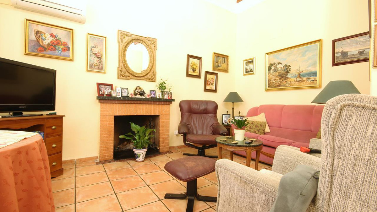 Se vende Villa - Chalet de 6 dormitorios en Costa Blanca, Alicante, España