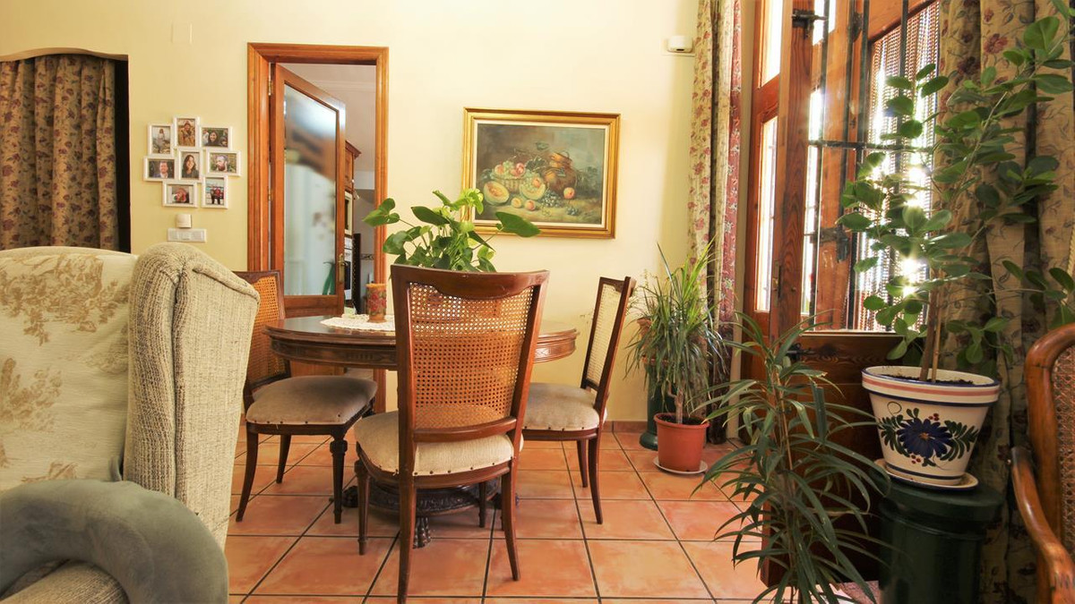 Se vende Villa - Chalet de 6 dormitorios en Costa Blanca, Alicante, España