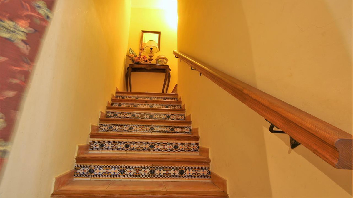 Se vende Villa - Chalet de 6 dormitorios en Costa Blanca, Alicante, España