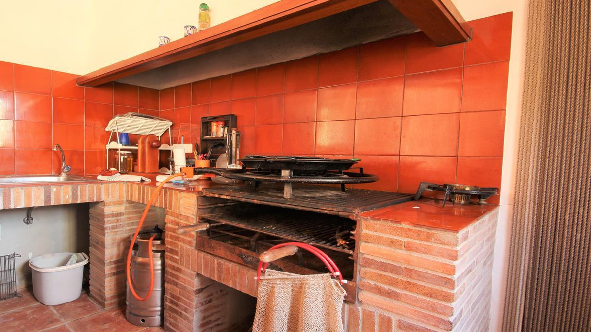 Se vende Villa - Chalet de 6 dormitorios en Costa Blanca, Alicante, España