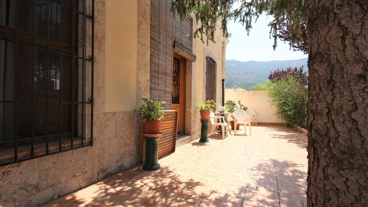 Se vende Villa - Chalet de 6 dormitorios en Costa Blanca, Alicante, España