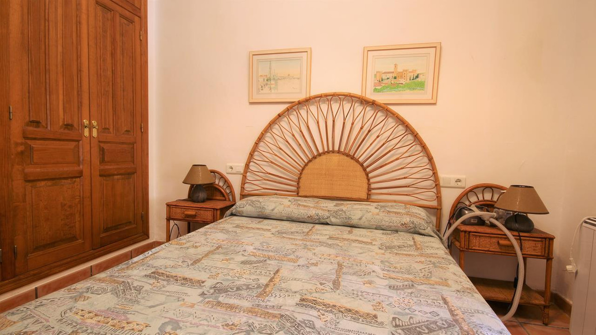 Se vende Villa - Chalet de 6 dormitorios en Costa Blanca, Alicante, España