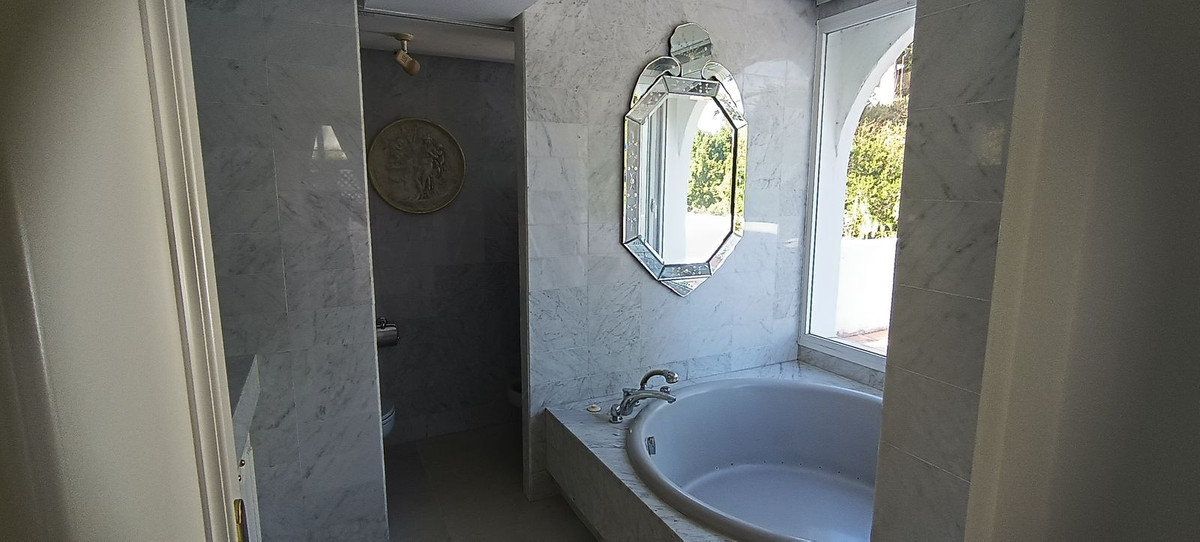 3 Bed Apartment for sale in Guadalmina Baja Costa Del Sol, Málaga, Spain