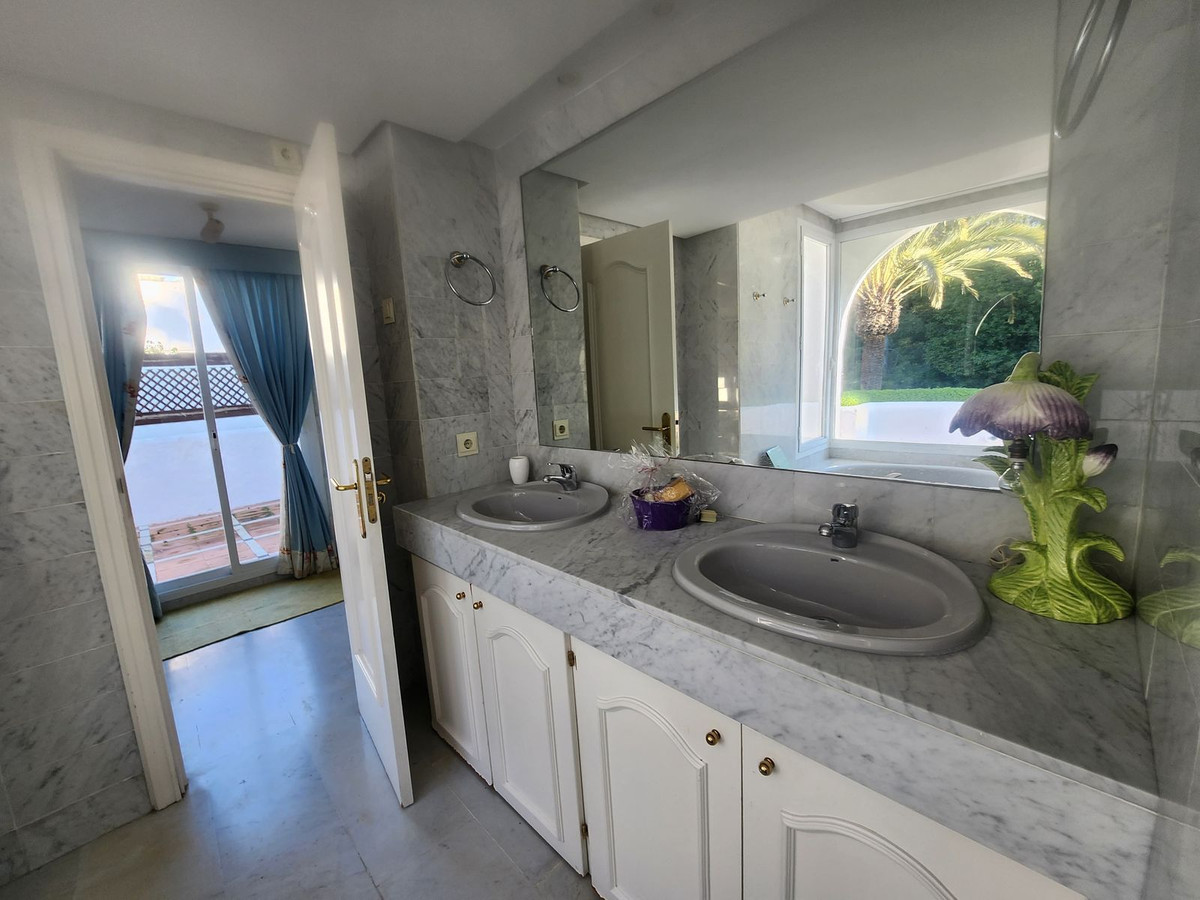 3 Bed Apartment for sale in Guadalmina Baja Costa Del Sol, Málaga, Spain