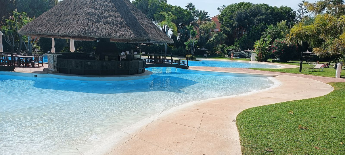 3 Bed Apartment for sale in Guadalmina Baja Costa Del Sol, Málaga, Spain