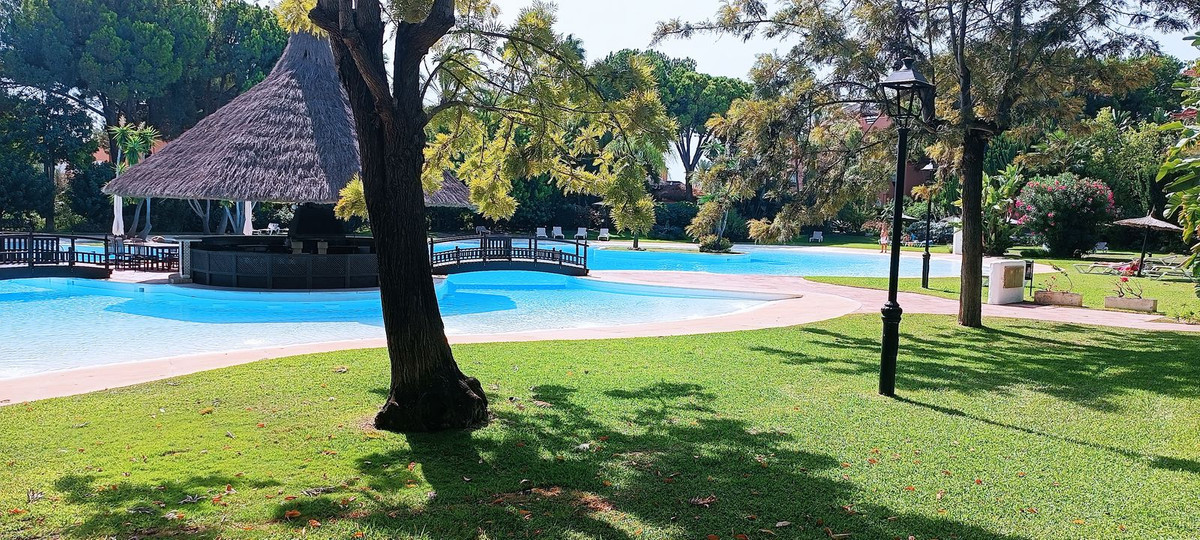 3 Bed Apartment for sale in Guadalmina Baja Costa Del Sol, Málaga, Spain