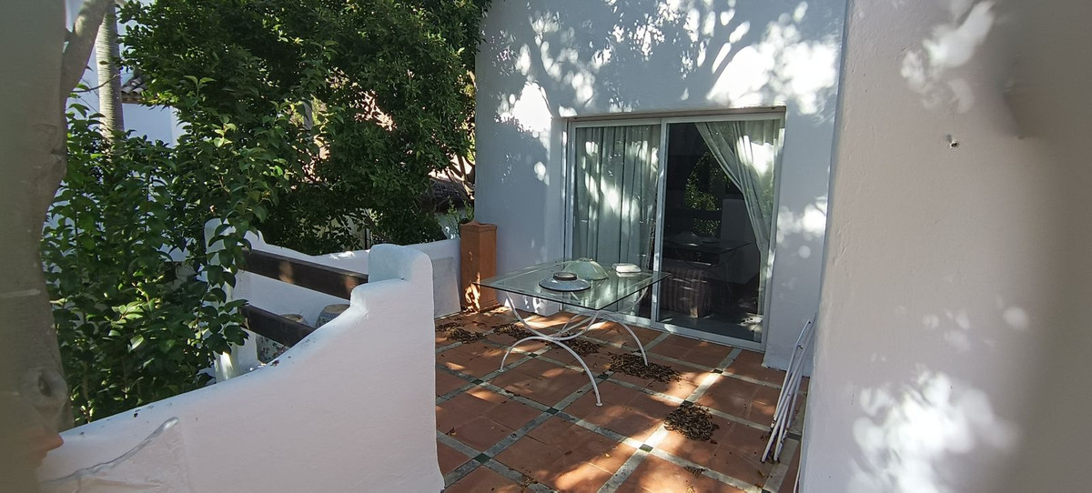 3 Bed Apartment for sale in Guadalmina Baja Costa Del Sol, Málaga, Spain