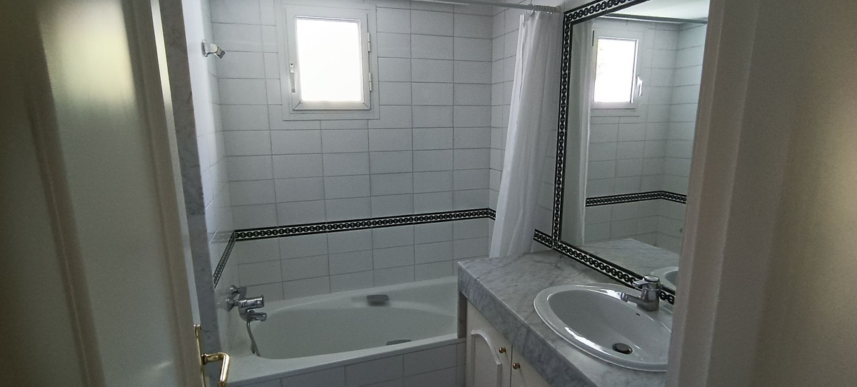 3 Bed Apartment for sale in Guadalmina Baja Costa Del Sol, Málaga, Spain