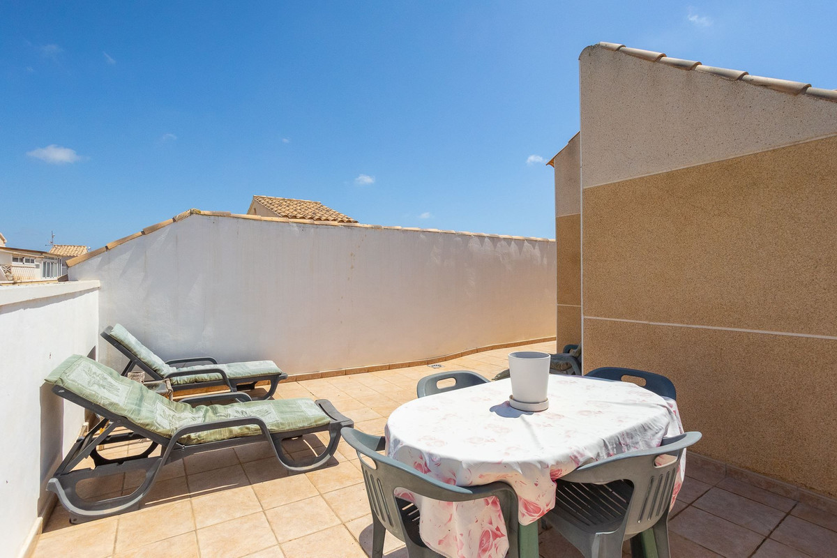 Se vende Villa - Chalet de 6 dormitorios en Costa Blanca, Alicante, España