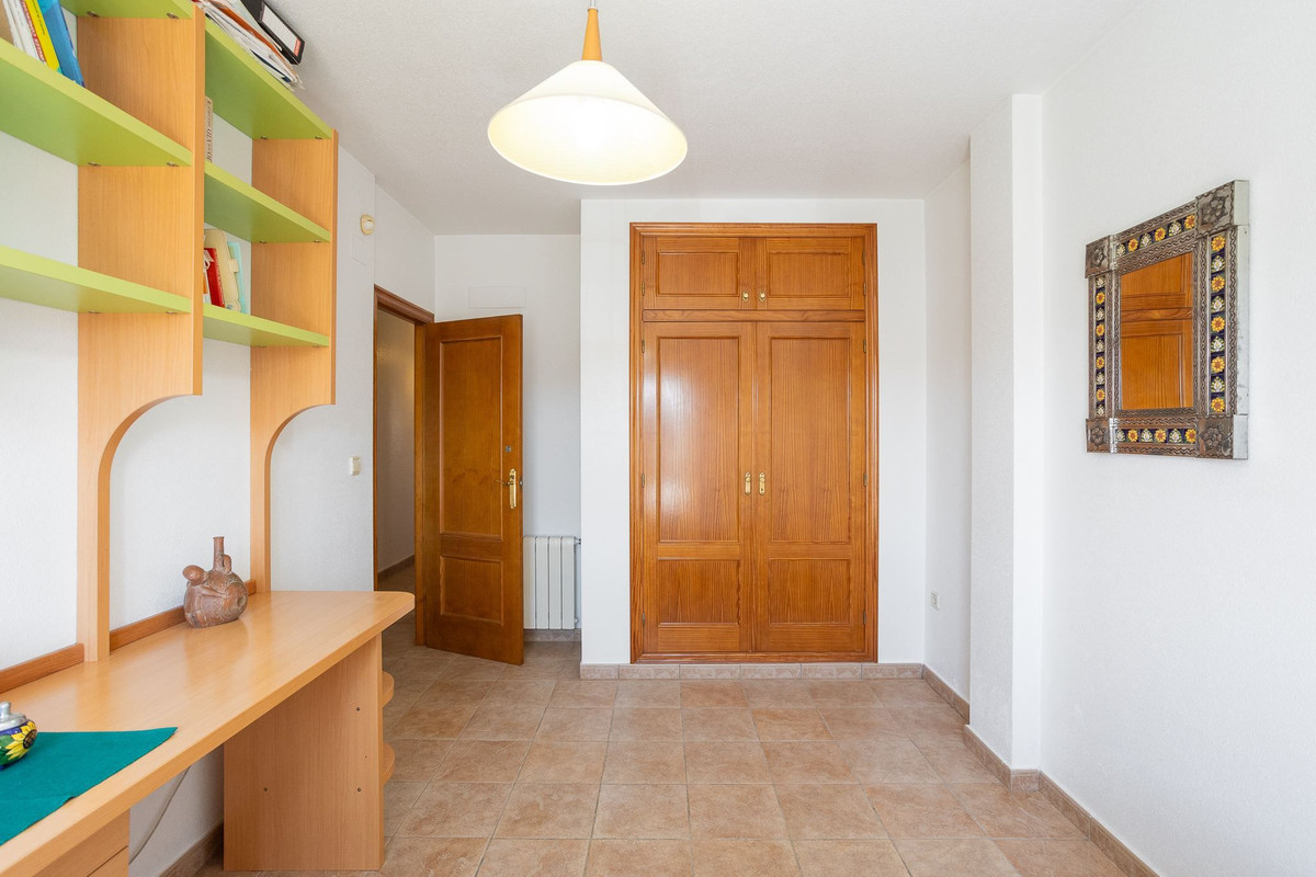 Se vende Villa - Chalet de 6 dormitorios en Costa Blanca, Alicante, España
