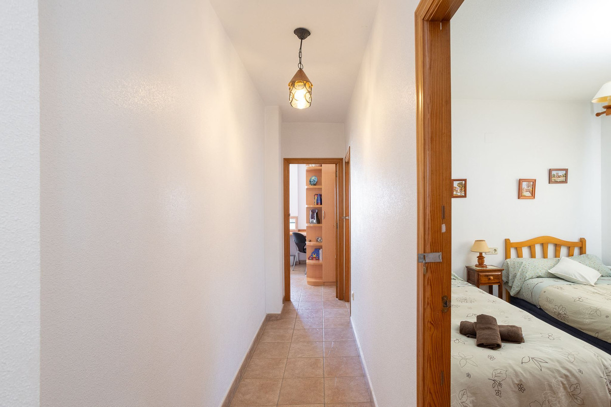 Se vende Villa - Chalet de 6 dormitorios en Costa Blanca, Alicante, España