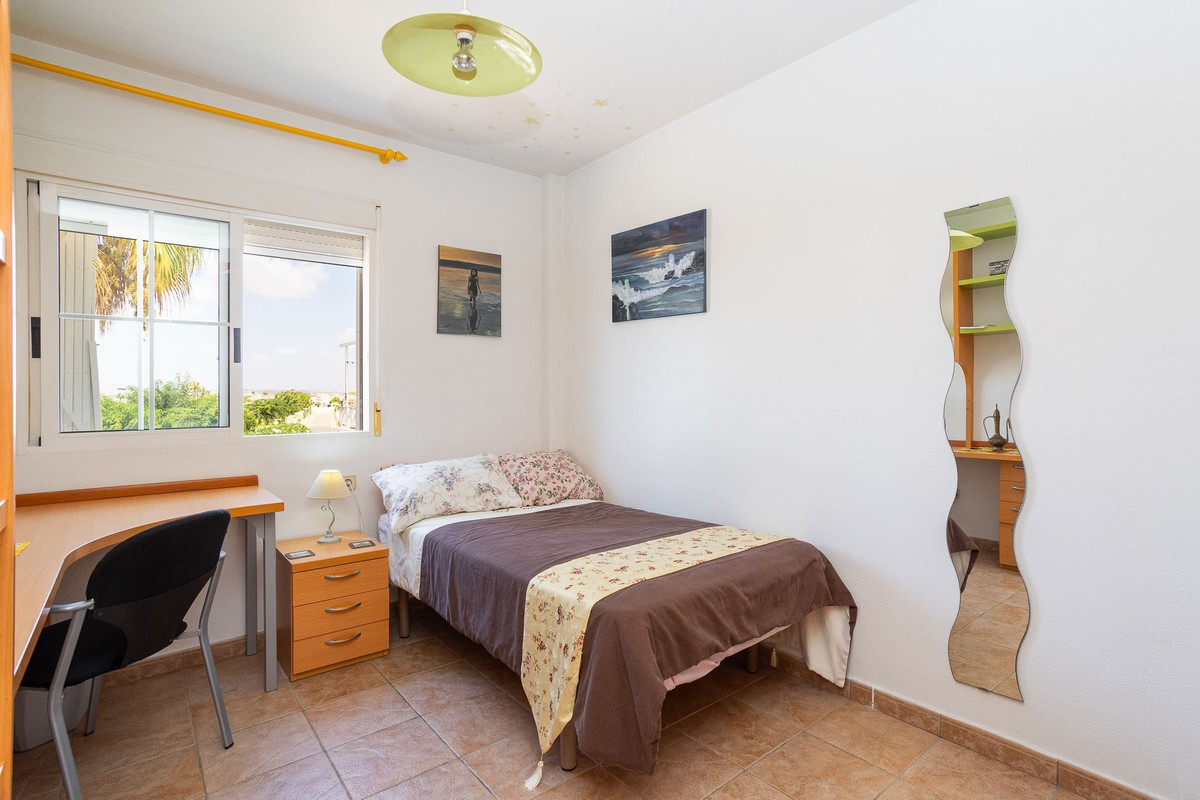 Se vende Villa - Chalet de 6 dormitorios en Costa Blanca, Alicante, España