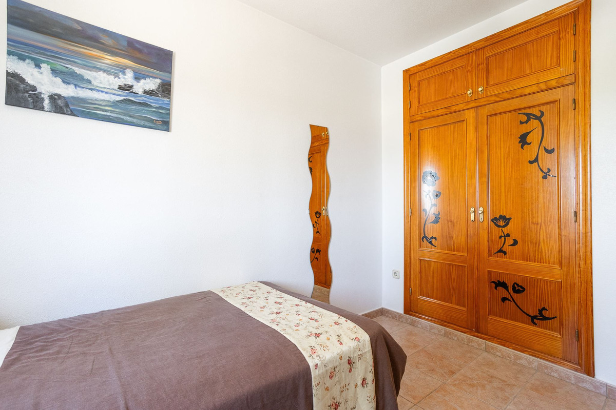 Se vende Villa - Chalet de 6 dormitorios en Costa Blanca, Alicante, España