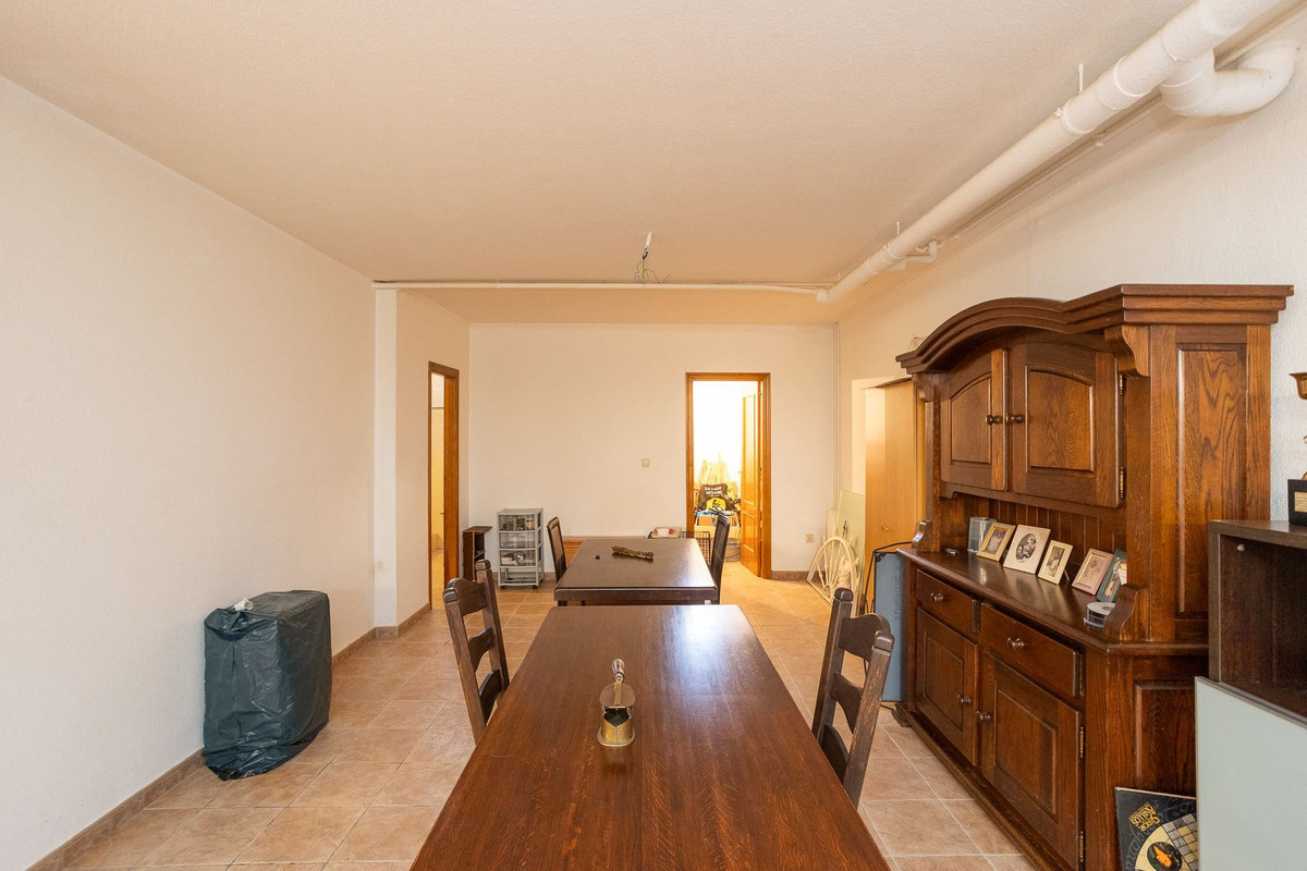 Se vende Villa - Chalet de 6 dormitorios en Costa Blanca, Alicante, España