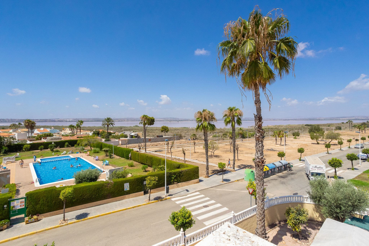 Se vende Villa - Chalet de 6 dormitorios en Costa Blanca, Alicante, España