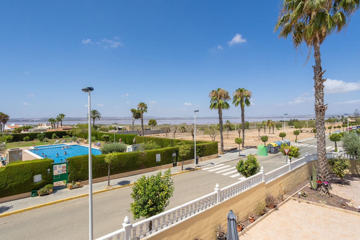 Se vende Villa - Chalet de 6 dormitorios en Costa Blanca, Alicante, España