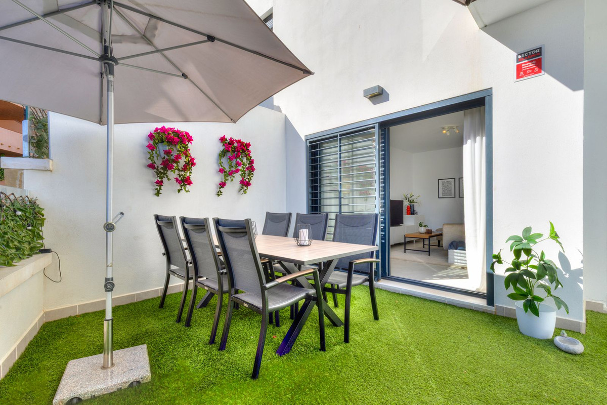 3 Bed Townhouse for sale in Fuengirola Costa Del Sol, Málaga, Spain
