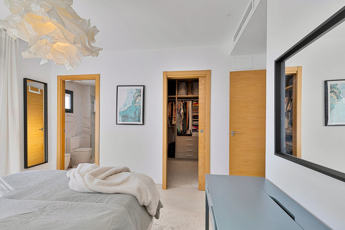 3 Bed Townhouse for sale in Fuengirola Costa Del Sol, Málaga, Spain