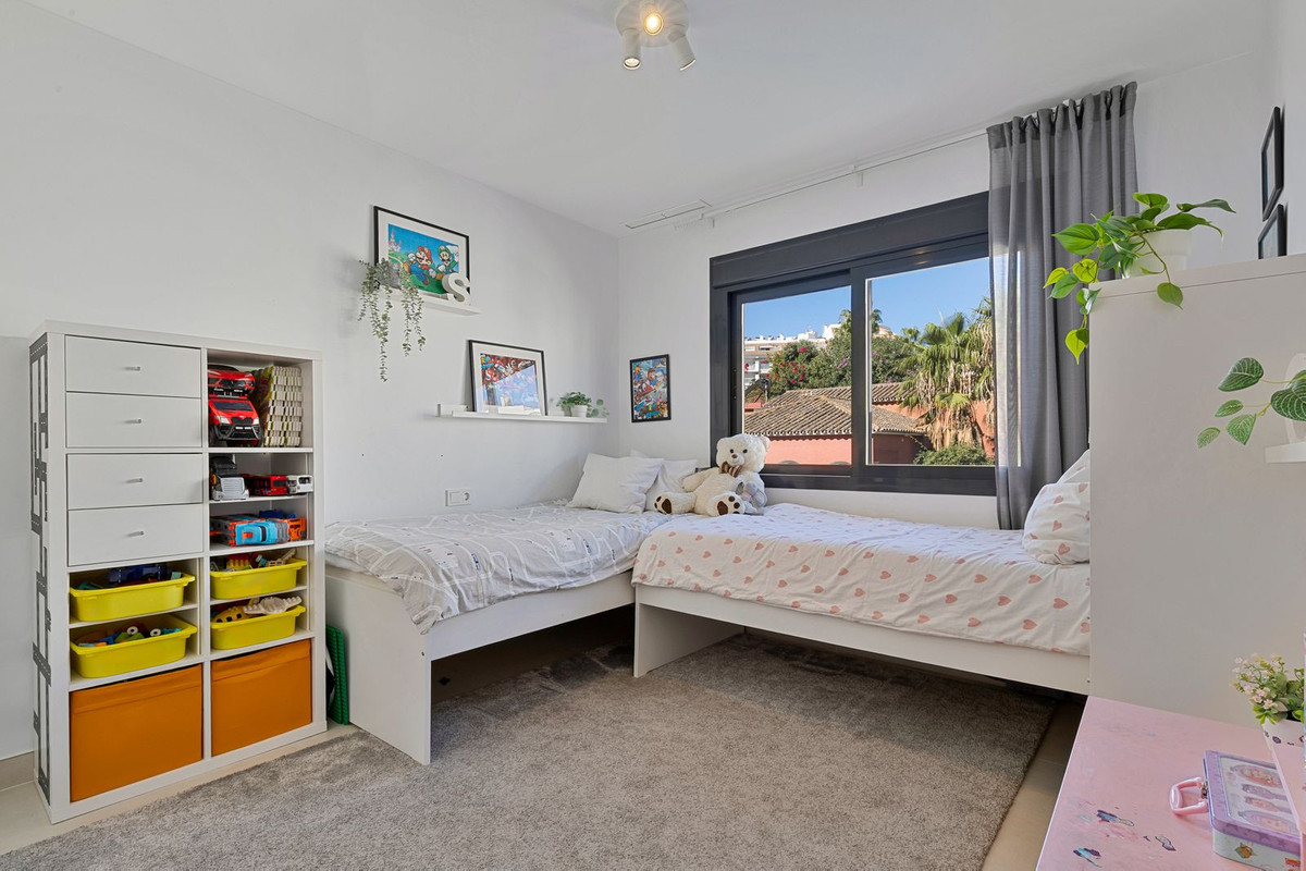 3 Bed Townhouse for sale in Fuengirola Costa Del Sol, Málaga, Spain