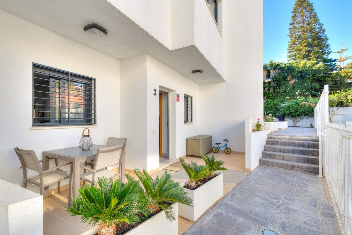 3 Bed Townhouse for sale in Fuengirola Costa Del Sol, Málaga, Spain