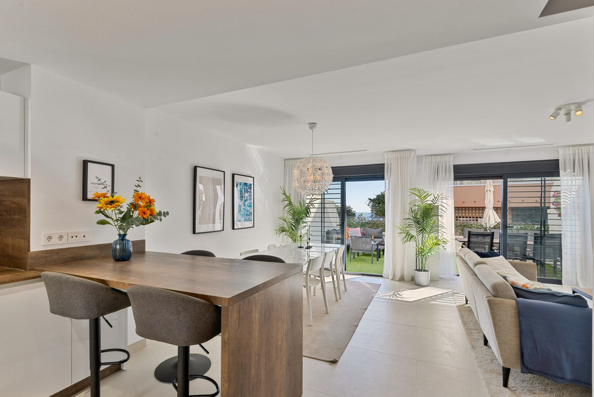 3 Bed Townhouse for sale in Fuengirola Costa Del Sol, Málaga, Spain