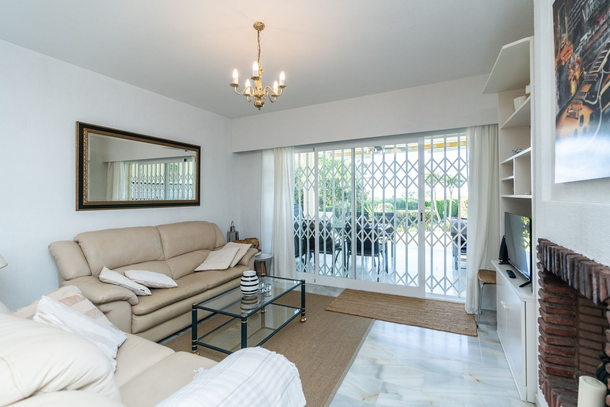 Se vende Apartamento Planta Baja de 2 dormitorios en Costa Del Sol, Málaga, España