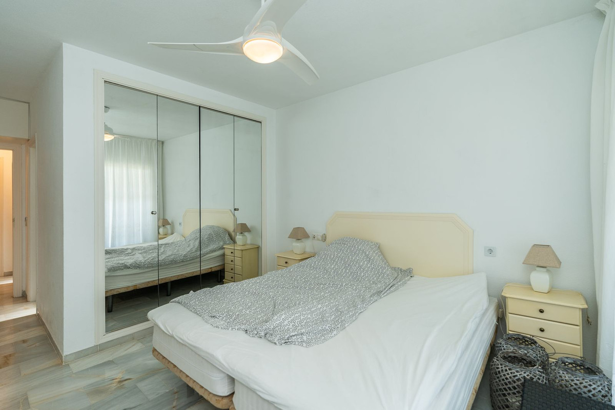 Se vende Apartamento Planta Baja de 2 dormitorios en Costa Del Sol, Málaga, España
